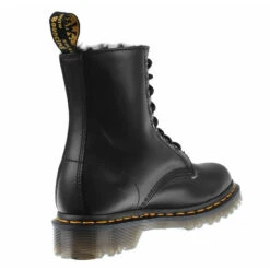 Winter Boots DR. MARTENS - 1460 Serena -Fashionable street clothing 133276 saw017